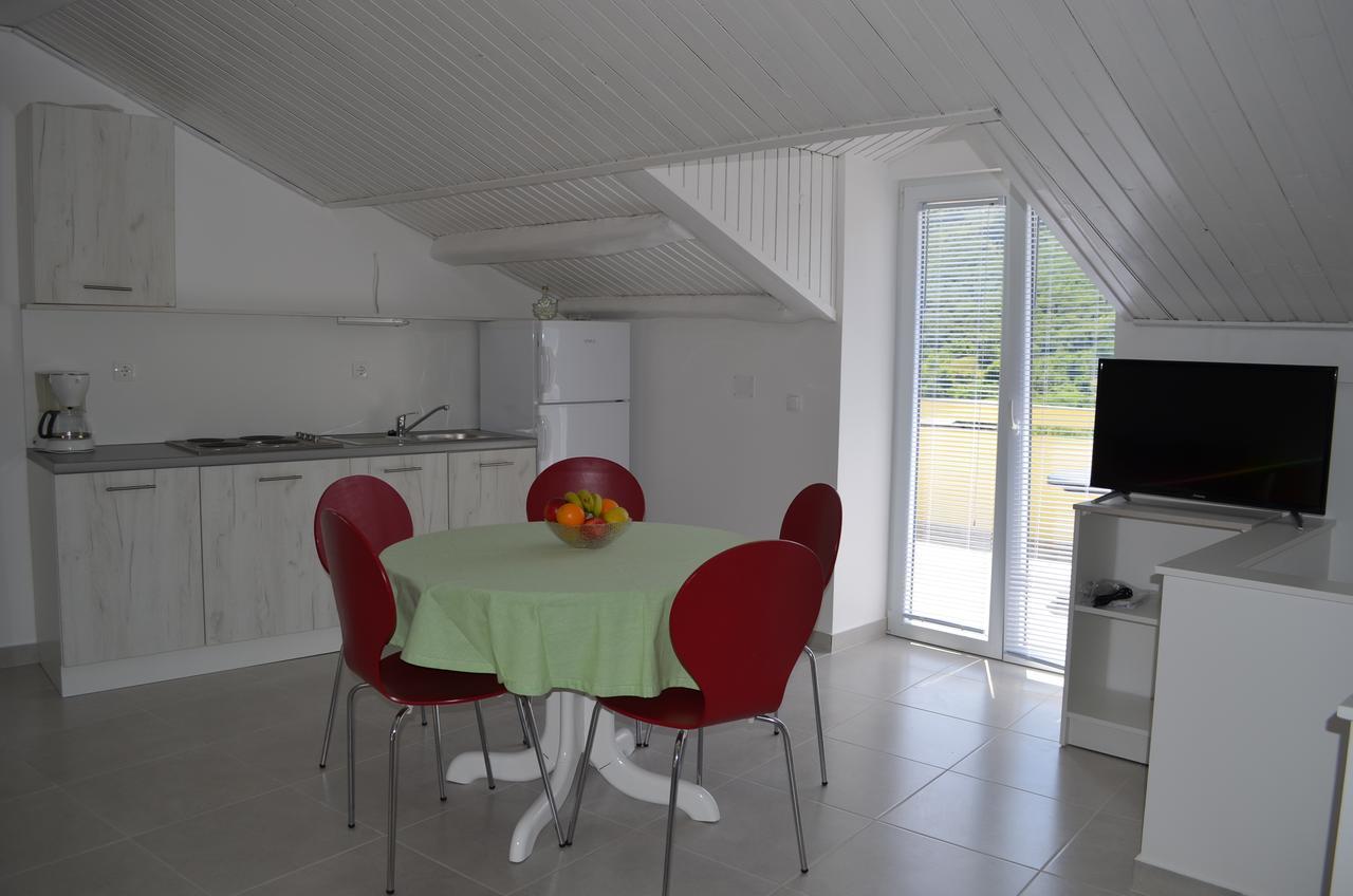 Apartments Petar Draga Bascanska Luaran gambar