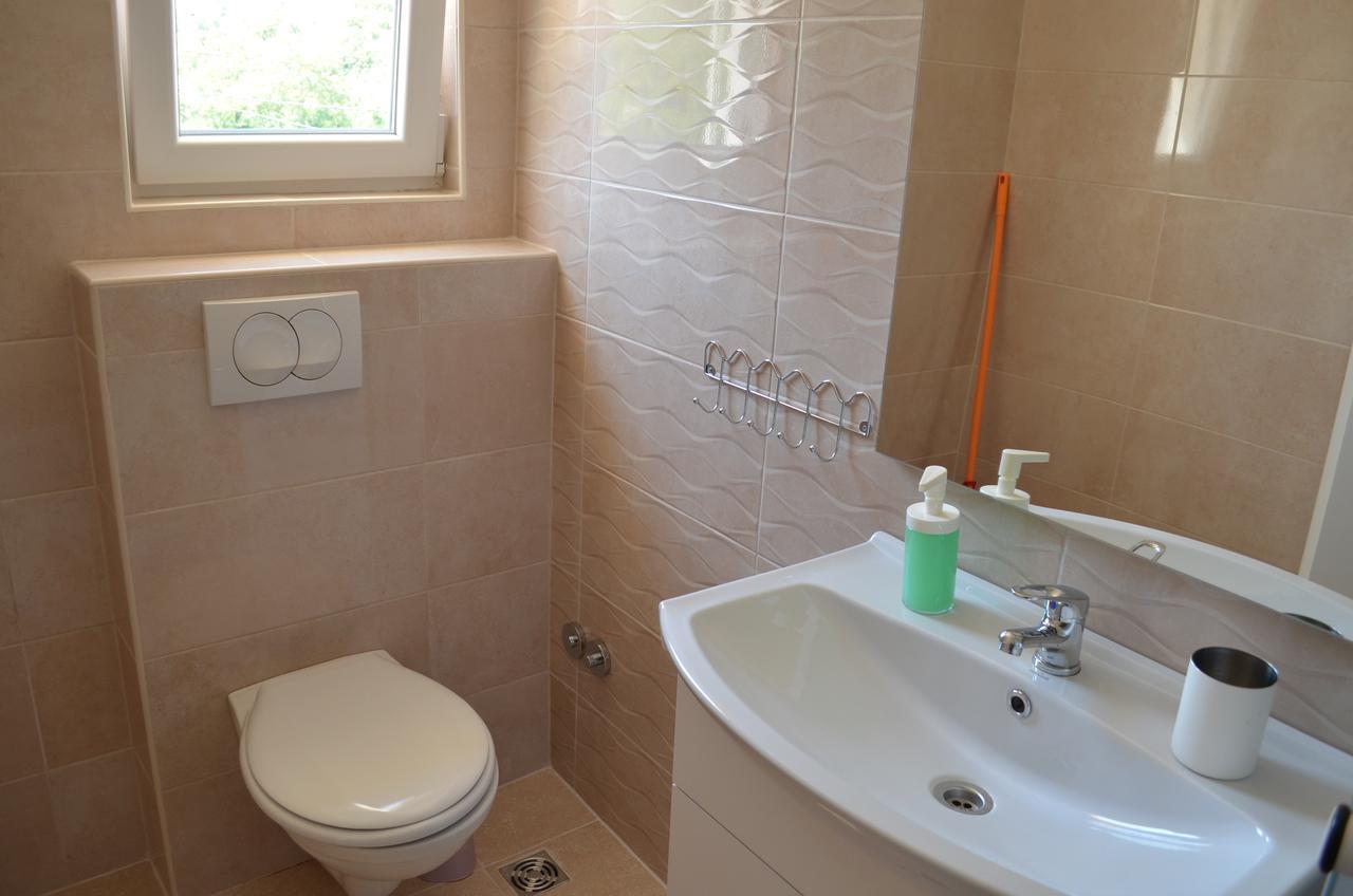 Apartments Petar Draga Bascanska Luaran gambar