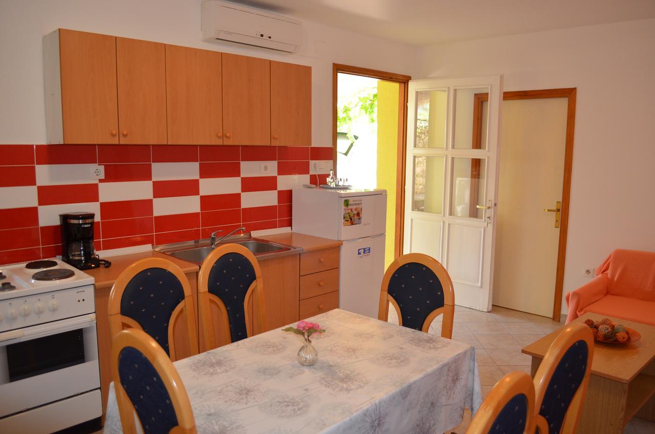 Apartments Petar Draga Bascanska Luaran gambar
