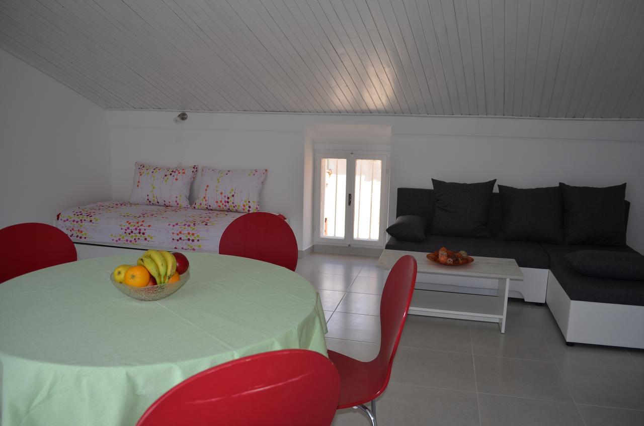 Apartments Petar Draga Bascanska Luaran gambar